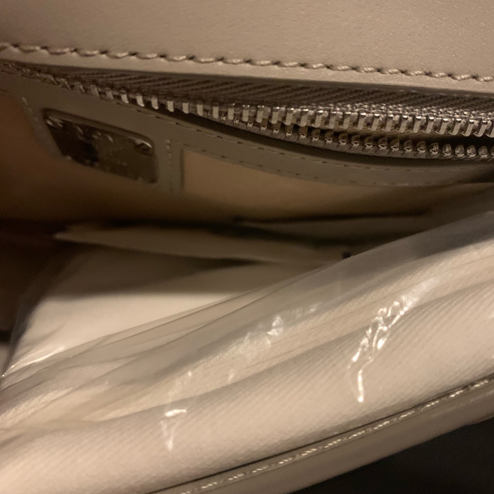 👛SOLD👛GORGEOUS MCM Soft Pink Visetos MILLIE Purse~NWT - Picture 6 of 15